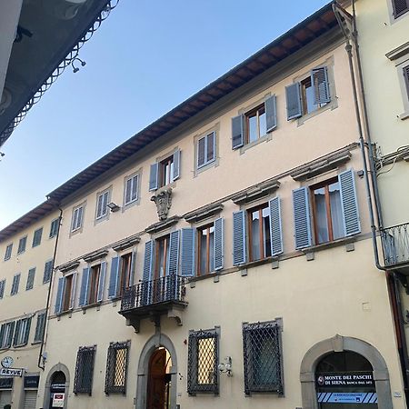 Palazzo Mari Suite & Rooms B&B Montevarchi Exterior foto