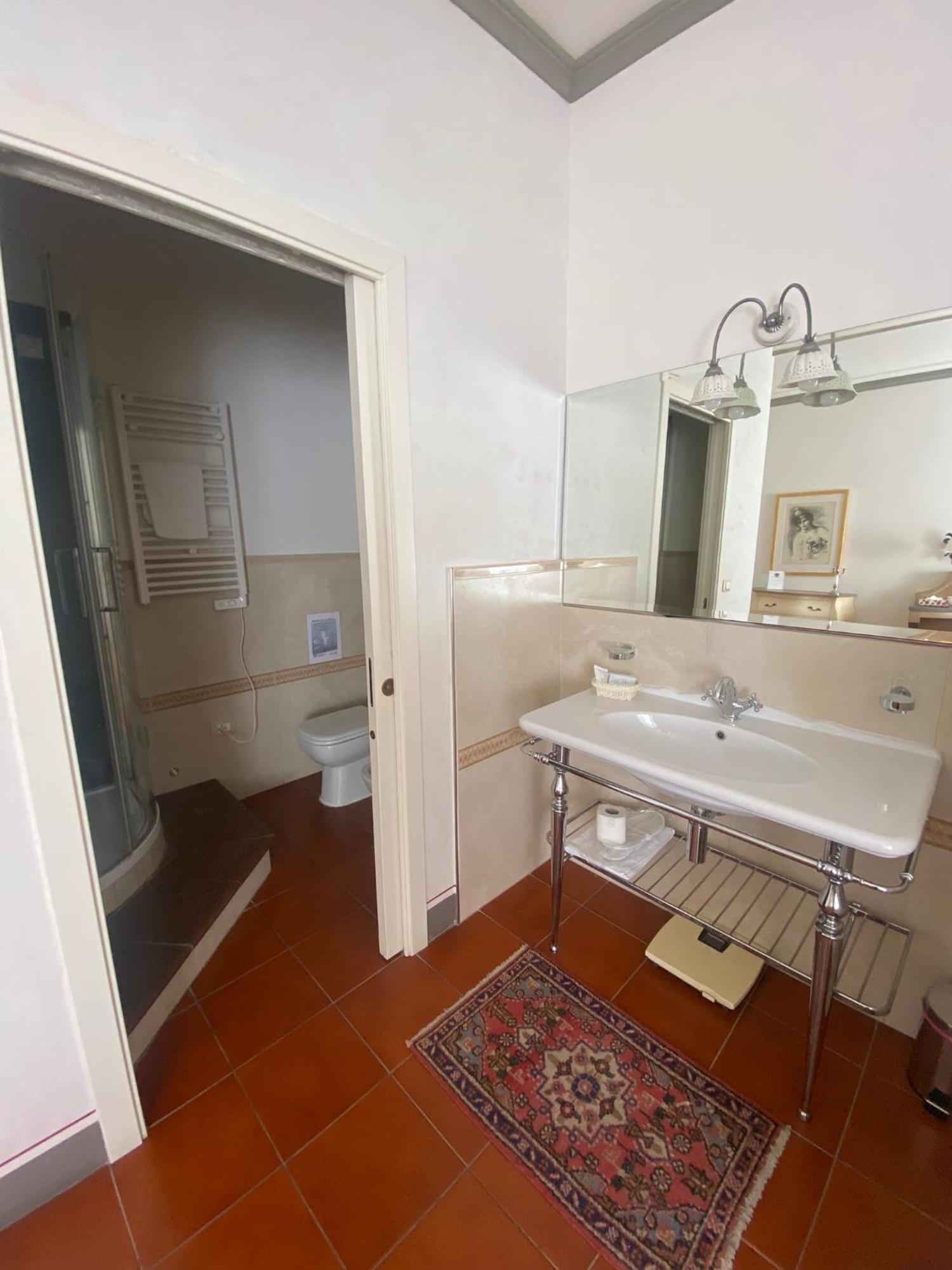 Palazzo Mari Suite & Rooms B&B Montevarchi Exterior foto